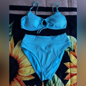 Hollister Bikini set and extra bottom
